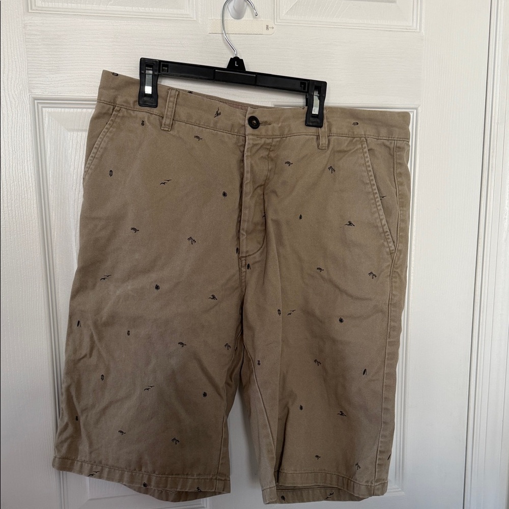 H&M Men's Tan Printed Shorts